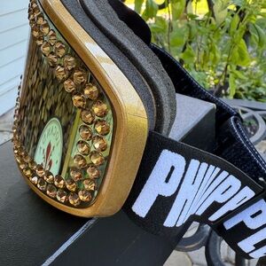 Philipp Plein Gold Crystal-Embellished Glasses 🎿